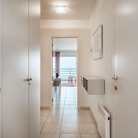 In With Sea View, Cleaning Included 公寓 科克赛德