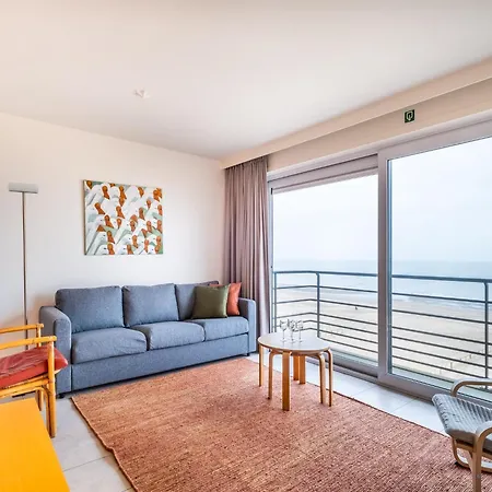 In With Sea View, Cleaning Included *